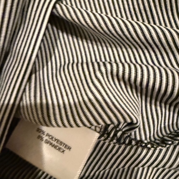Peter Millar Summer Comfort Men's Medium Black Striped Polo MSRP $115 - Picture 6 of 6